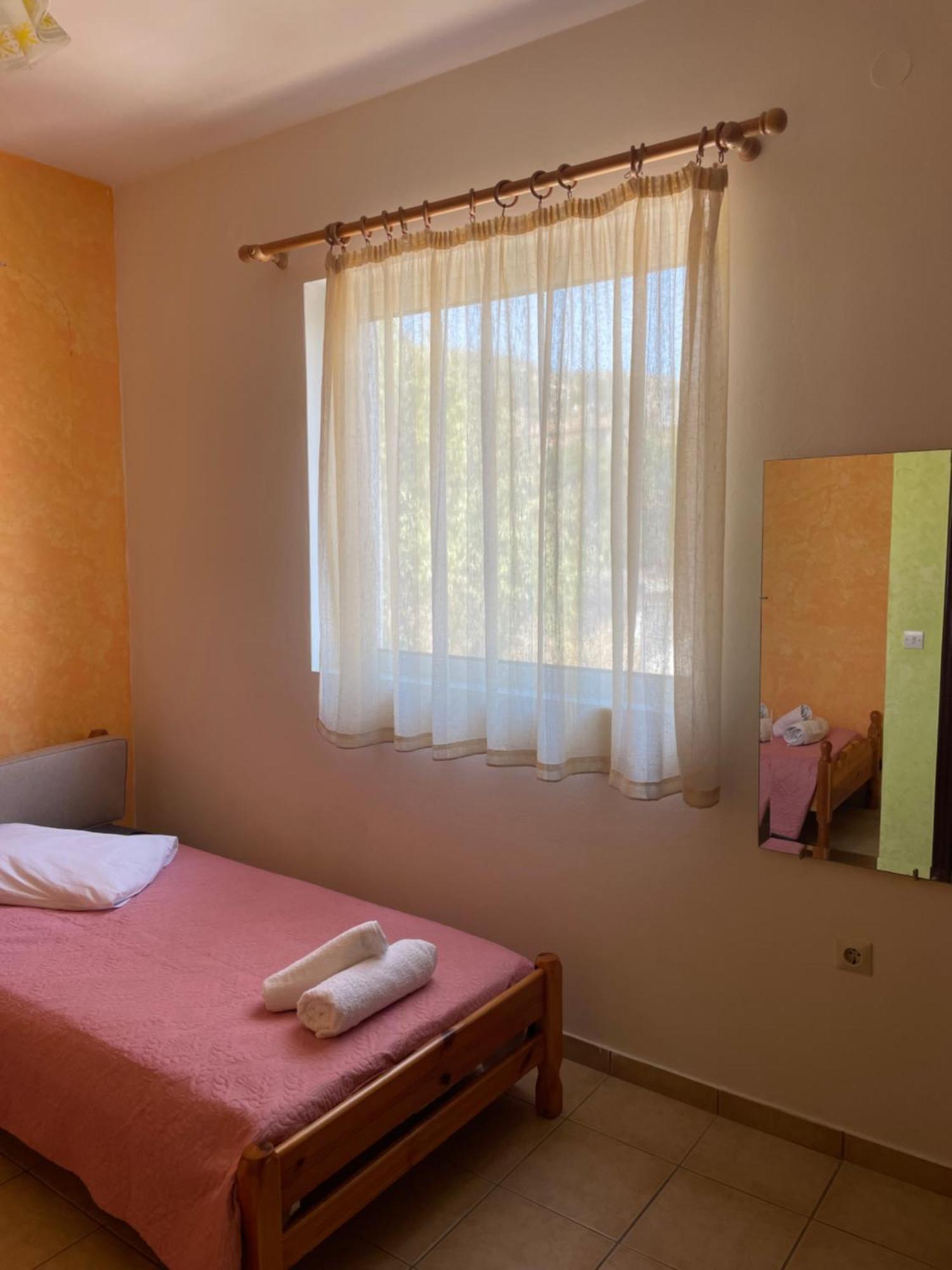 Tasos Manaritsas Rooms Khrónia Exterior foto
